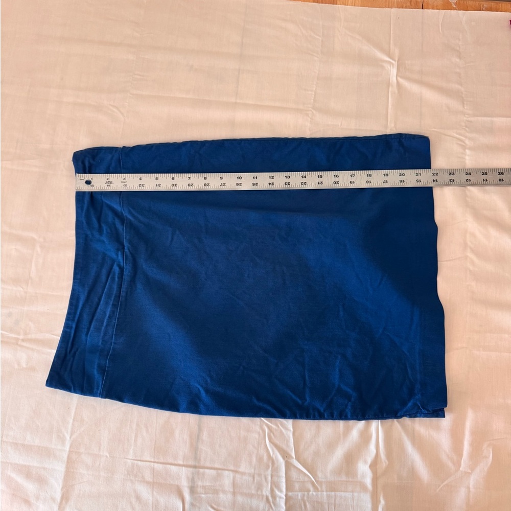 Margaret M Blue Slimming Pencil Skirt – Size Medium - Picture 5 of 5